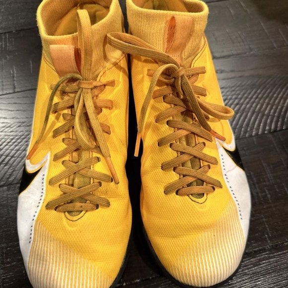 Nike Other - NIKE JR SUPERFLY ACADEMY TURF LASER ORANGE-BLACK-WHITE Size 4.5 Youth